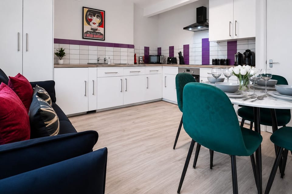 Living, Dining & Kitchen area - King's Cross flat near Regent's Park & Camden