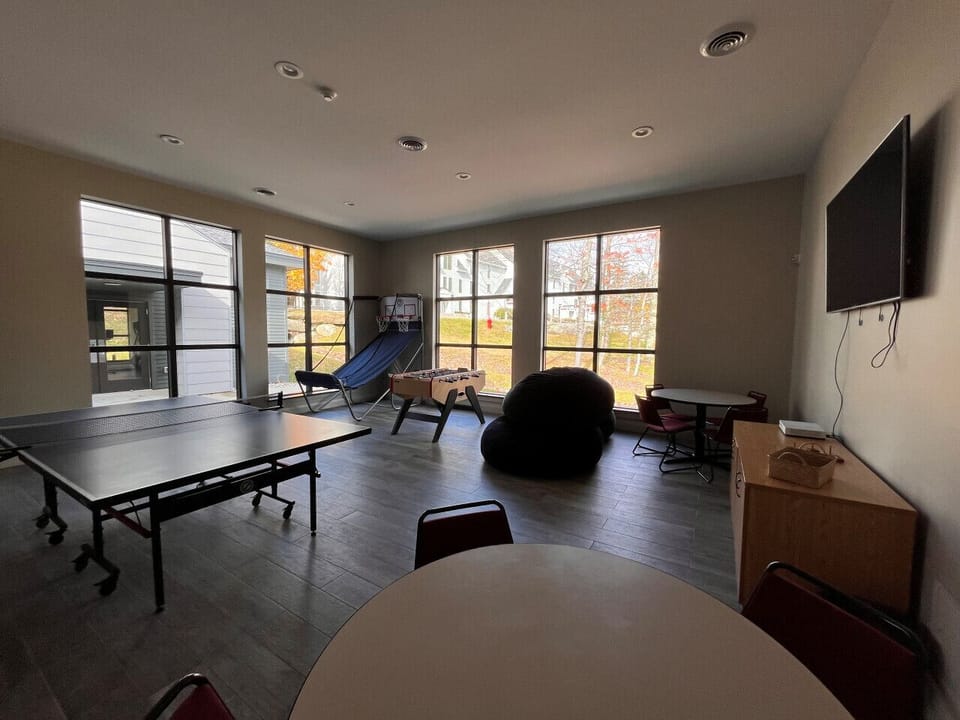 Clubhouse game room