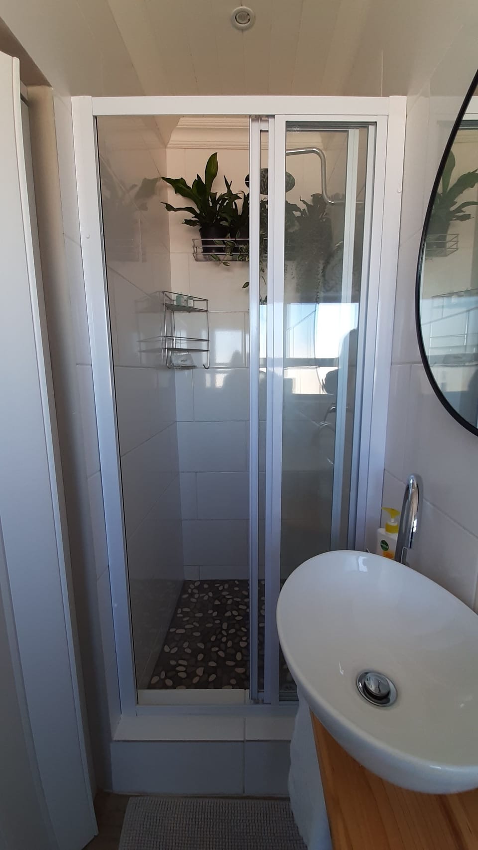 Studio, 1 Bedroom, Smoking | Bathroom shower