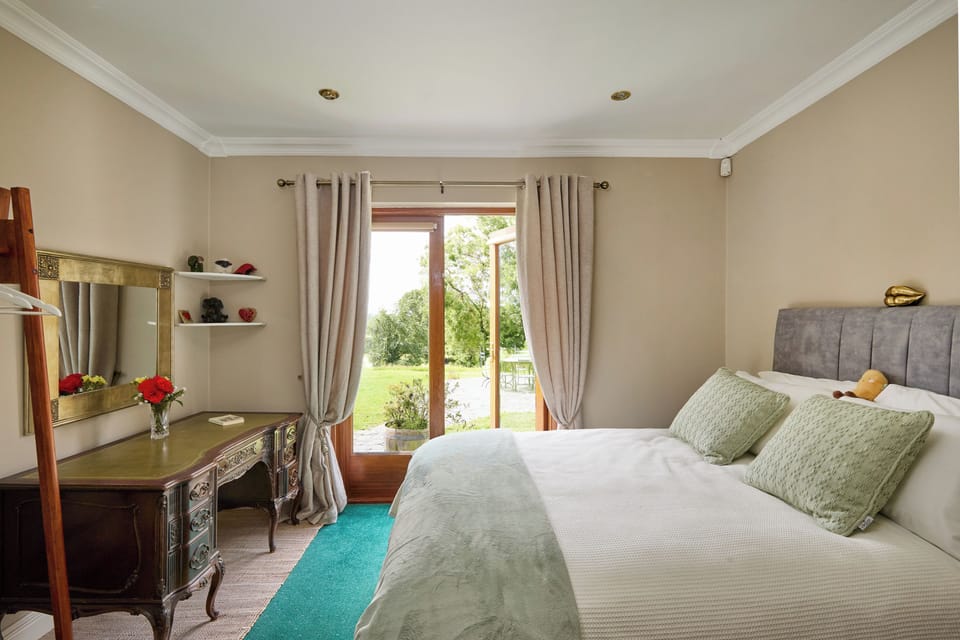 2 Bedroom Apartment - Free Parking & Garden Apartment in Meath, Co. Meath, Ireland