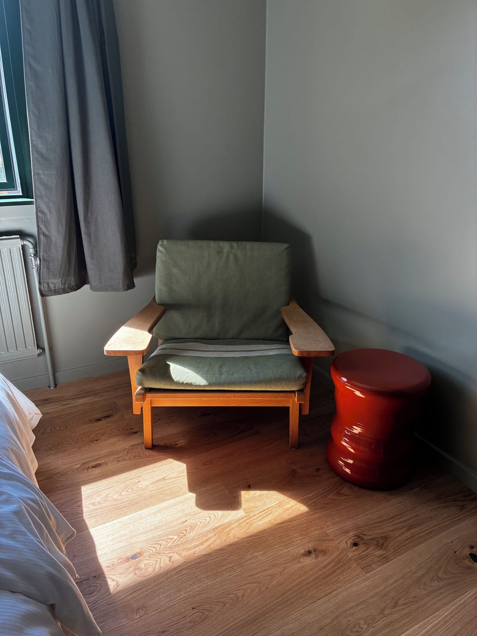 Double Room, 1 King Bed, Partial Ocean View | Interior