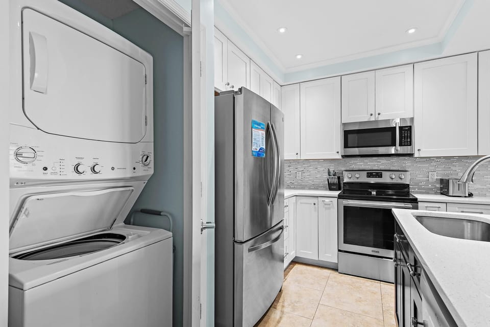 Condo, Multiple Beds (Summit at Tops'l 612- Miramar Memorie) | Private kitchen