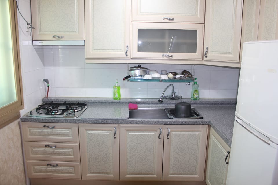 Room, 2 Bedrooms | Private kitchenette | Fridge