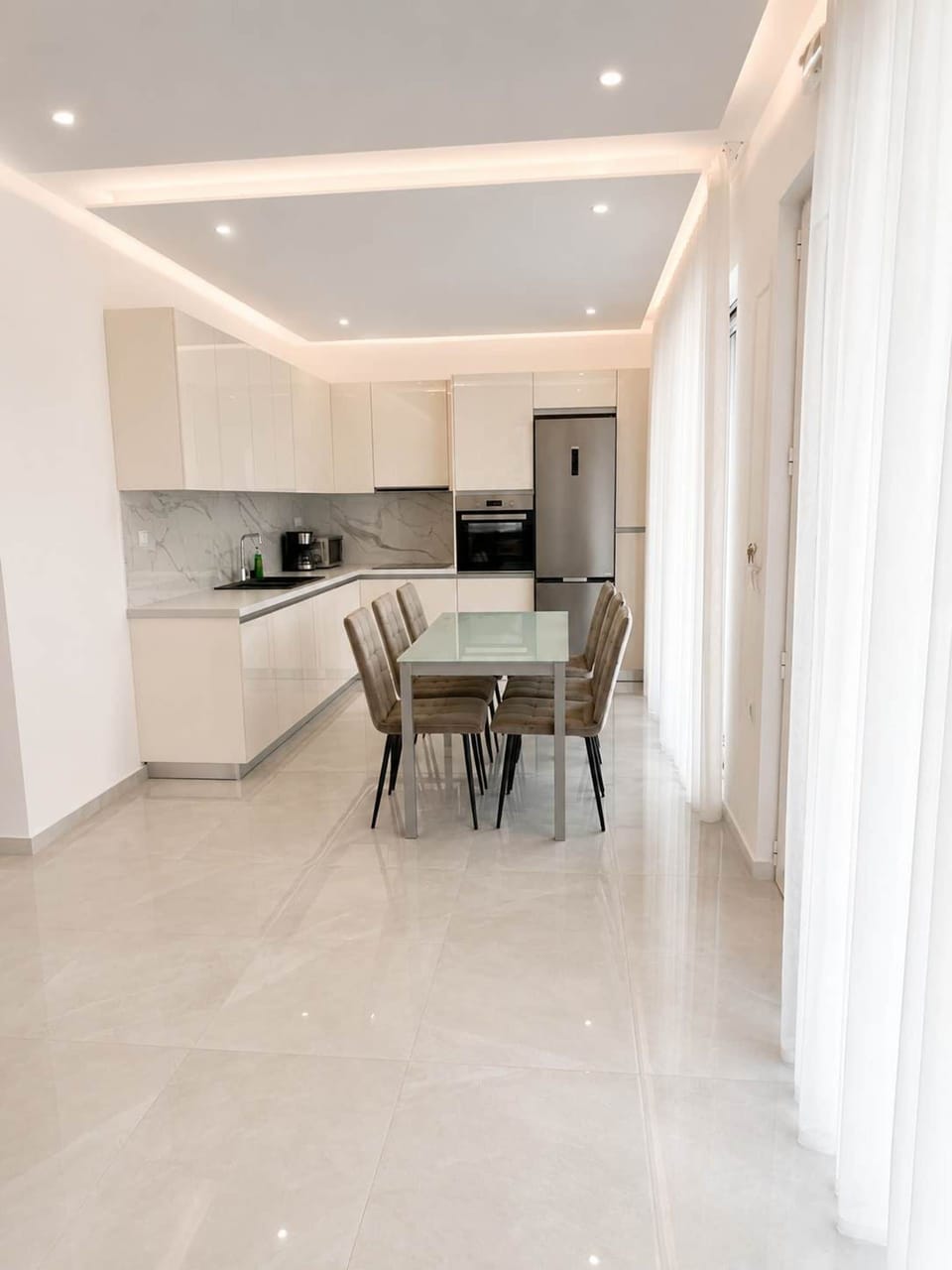 House | 3 bedrooms, high-speed internet