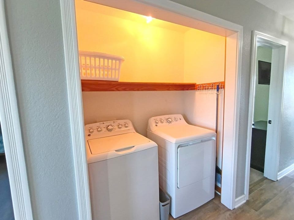 Laundry area image 1