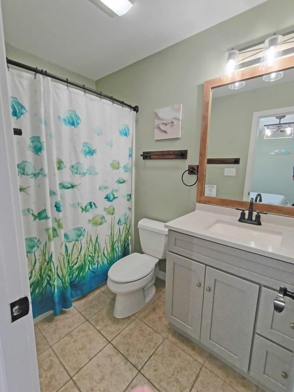 Full bathroom 2 image 1