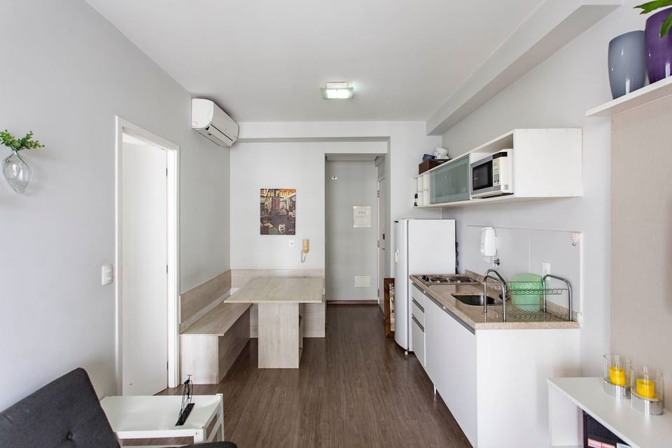 Comfort Apartment | Private kitchen | Fridge, microwave, stovetop, cookware/dishes/utensils