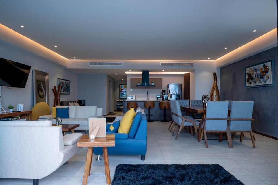 02 - Spacious Living Area - Narval-OTA-LR-17