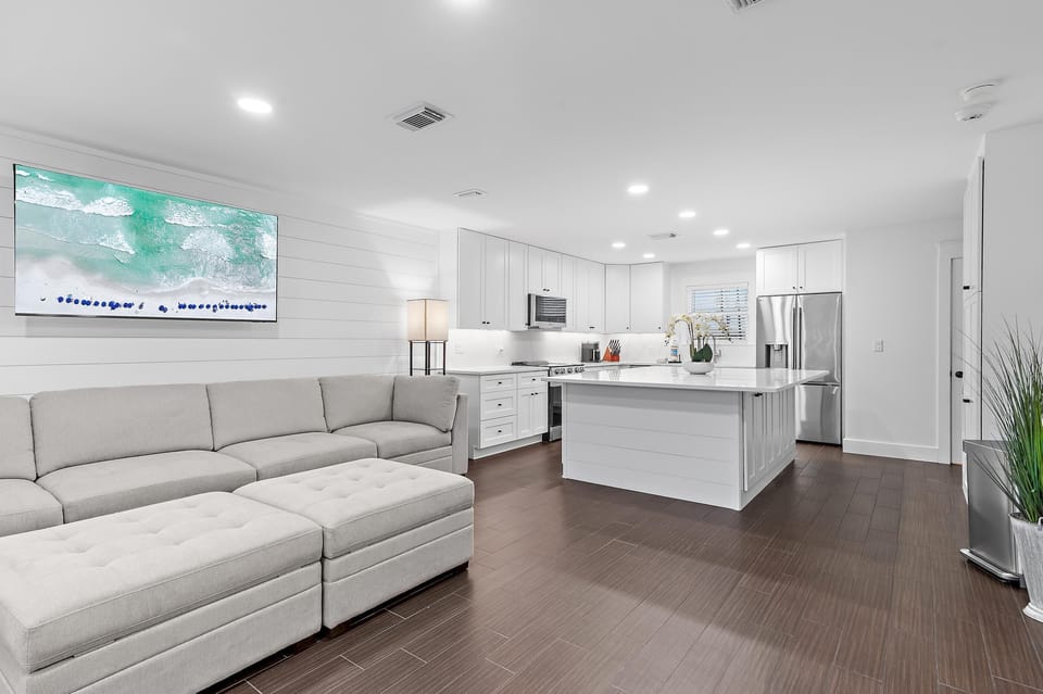 House, Multiple Beds (Emerald Hideout) | Living area