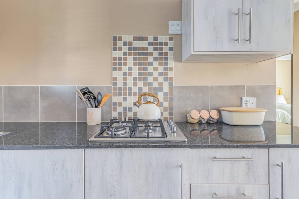 Apartment, 2 Bedrooms, Patio | Interior