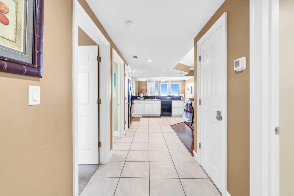 Condo, Multiple Beds (Treasure Island 2202) | Interior