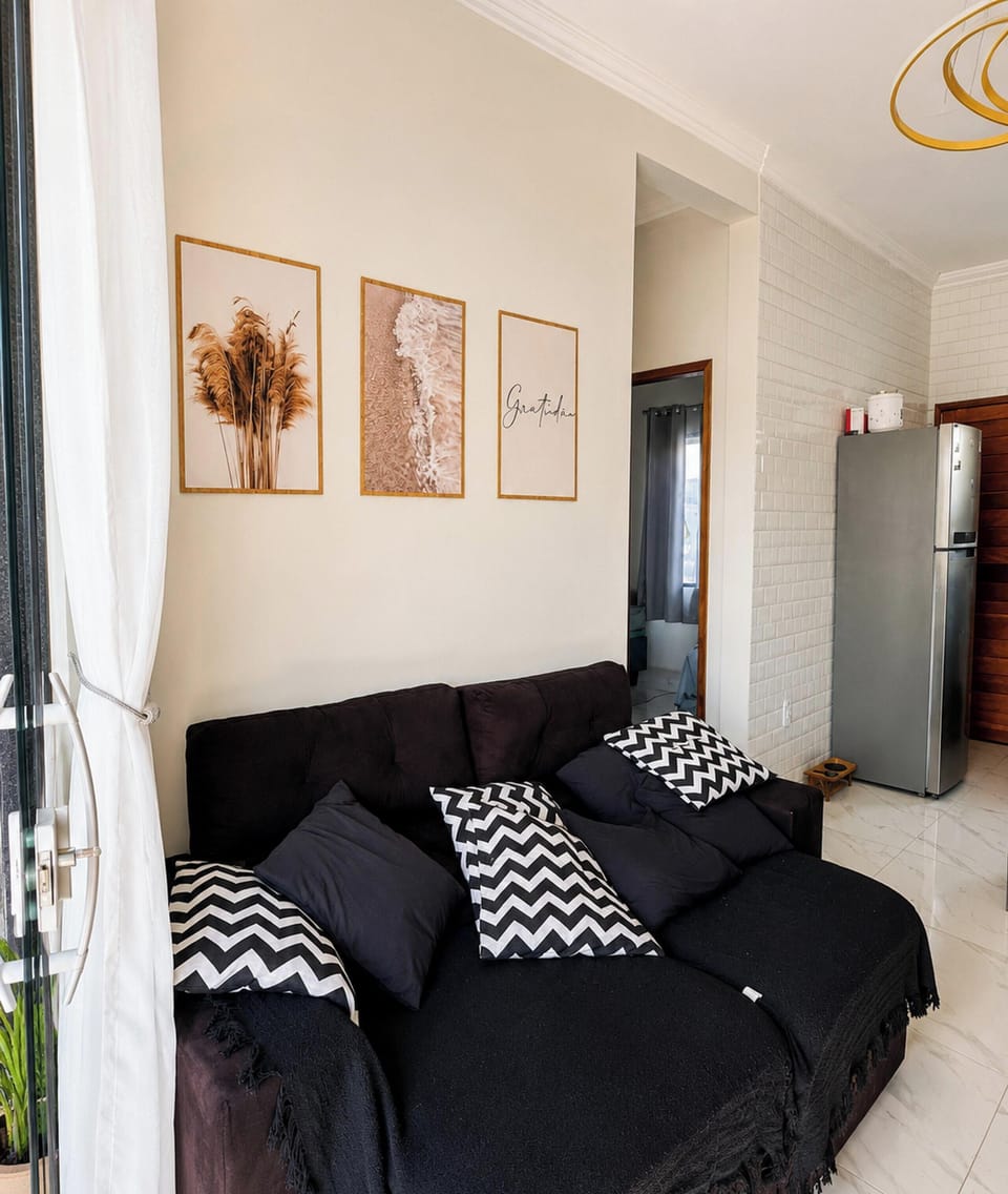 House, 2 Bedrooms, Pool Access, Courtyard View | Living area | 42-inch Smart TV with digital channels, Netflix, streaming services