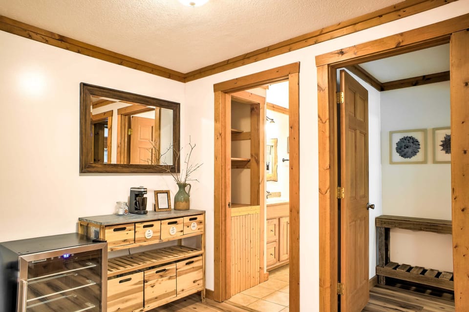 Lower Level | Coffee Bar