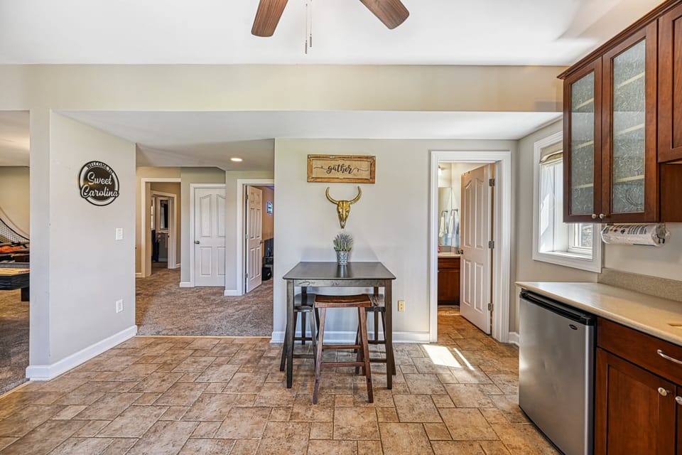 House, Multiple Beds (Sweet Carolina) | Interior