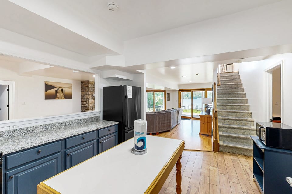 House, Multiple Beds, Kitchen (Plum Paradise) | Interior