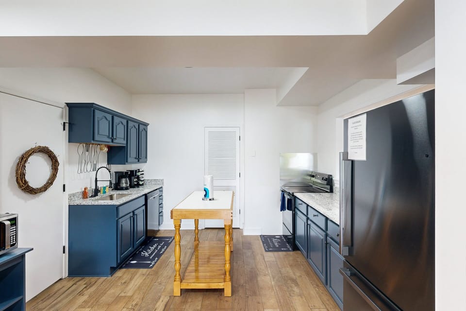 House, Multiple Beds, Kitchen (Plum Paradise) | Private kitchen