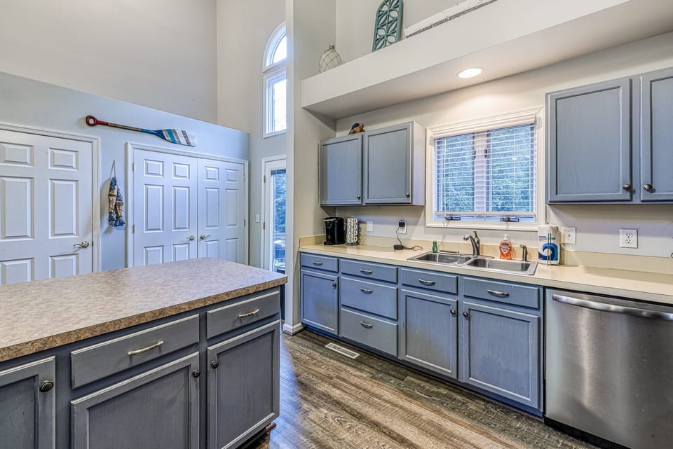 House, Multiple Beds, Kitchen (Serenity Point) | Private kitchen
