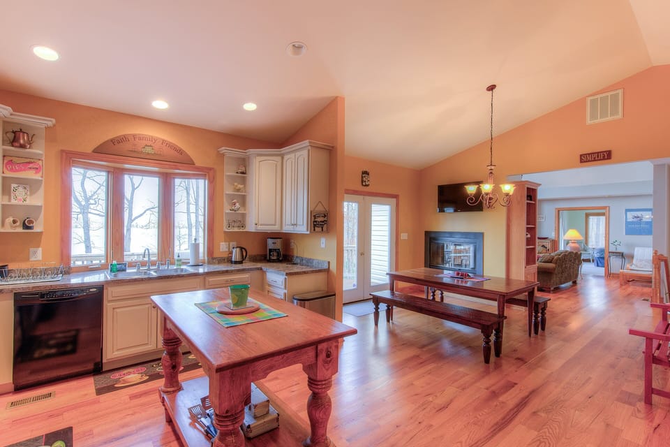 House, Multiple Beds, Balcony (Eagle's Perch) | Private kitchen