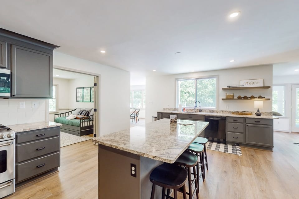 House, Multiple Beds, Hot Tub (At Your Leisure) | Private kitchen