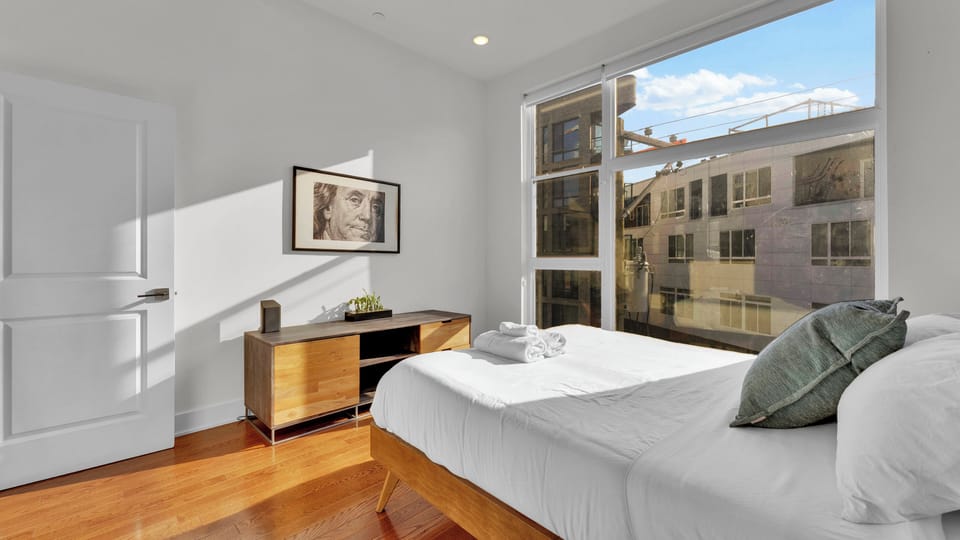 Apartment, 3 Bedrooms | Iron/ironing board, WiFi (free)