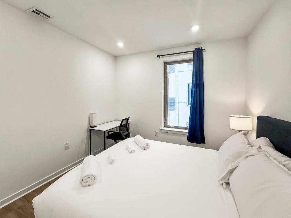 Apartment, 2 Bedrooms | Iron/ironing board, WiFi (free)