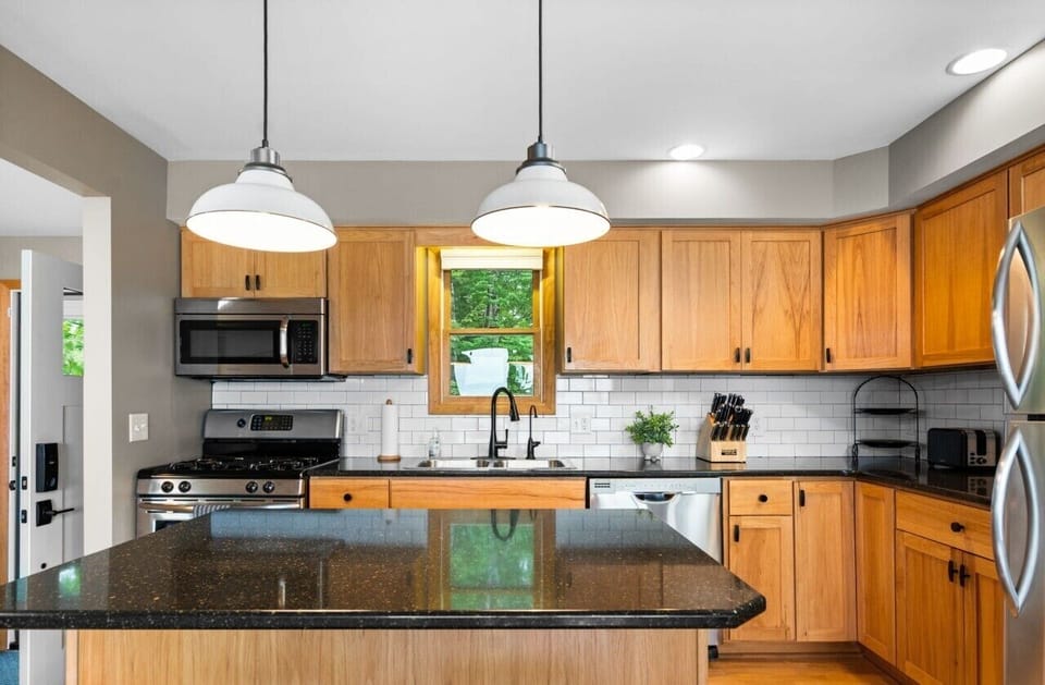 13-web-or-mls-A7406795