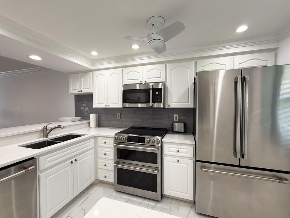 Sandpiper Key Waterfront Views & Pool (8046)