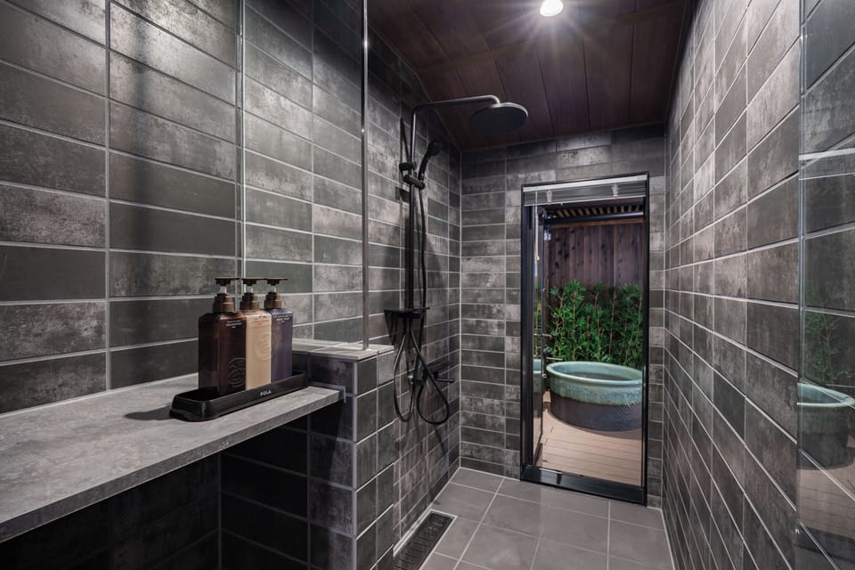 Luxury House | Bathroom