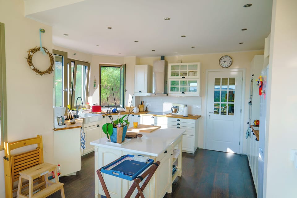Villa, 3 Bedrooms, Balcony, Garden View | Private kitchen