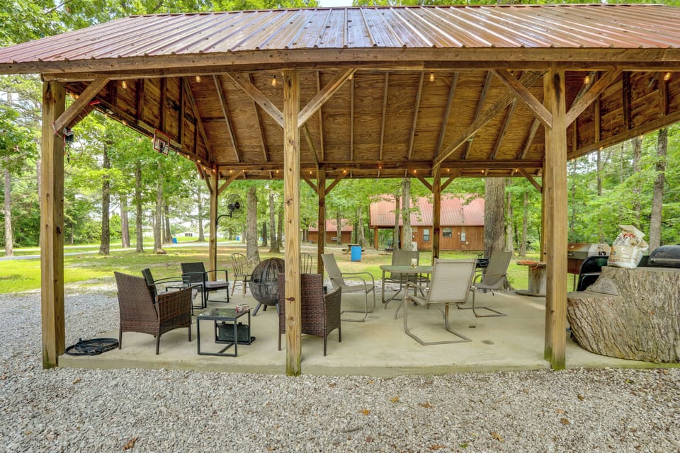White Oak Cabins | Community Amenities