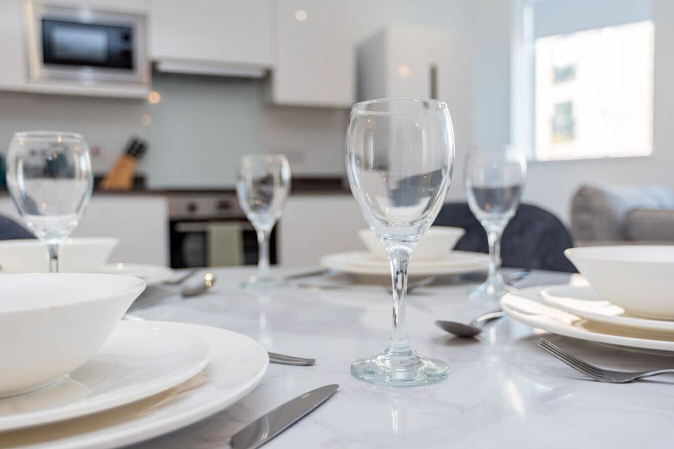 Gather around the table for meals, coffee, or evening plans.