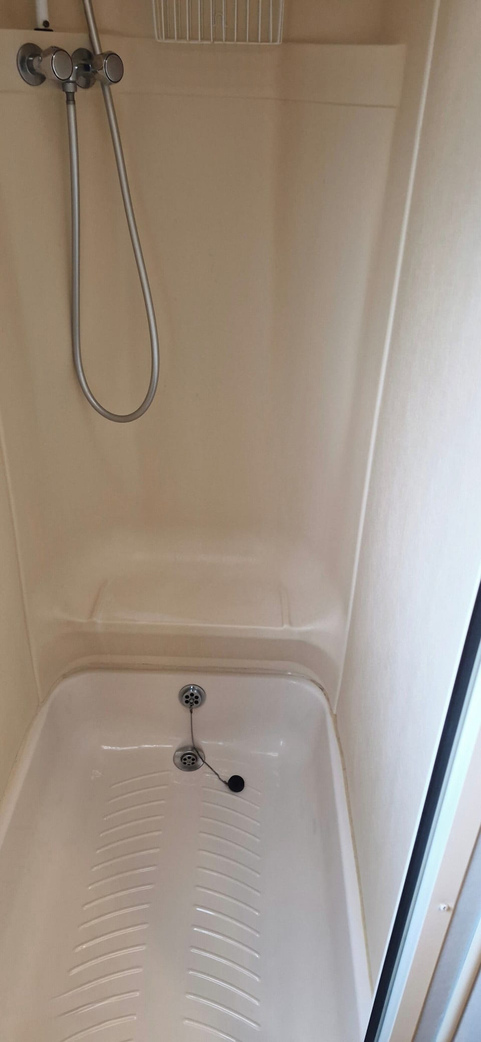 Shower, towels