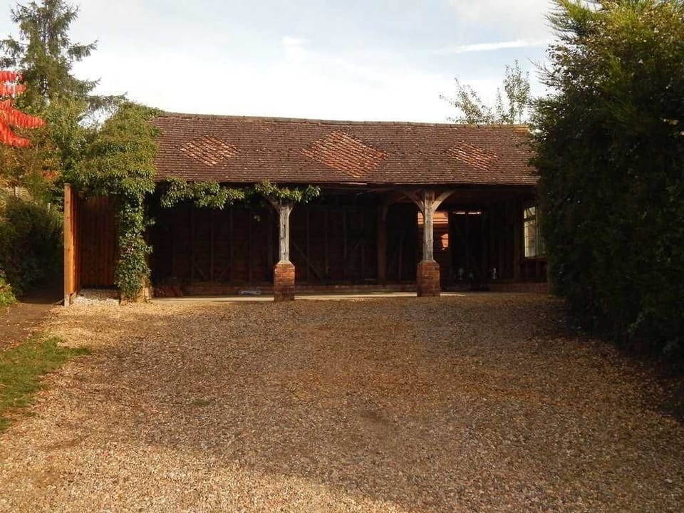 Car port & driveway