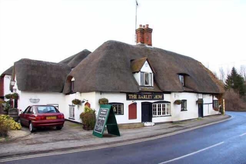 The Barley Mow pub, Clifton Hampden