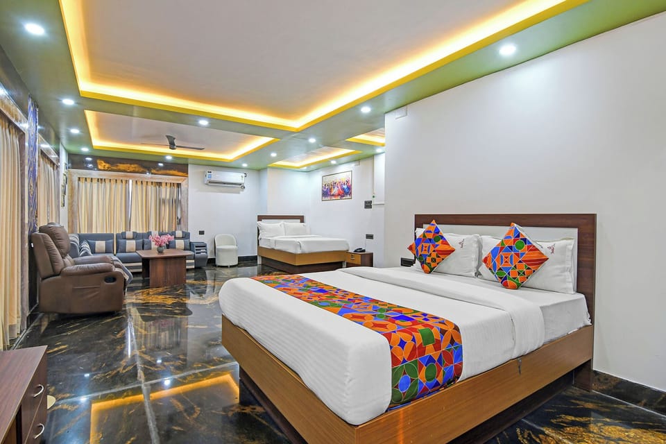 Executive Room | Egyptian cotton sheets, premium bedding, in-room safe, desk