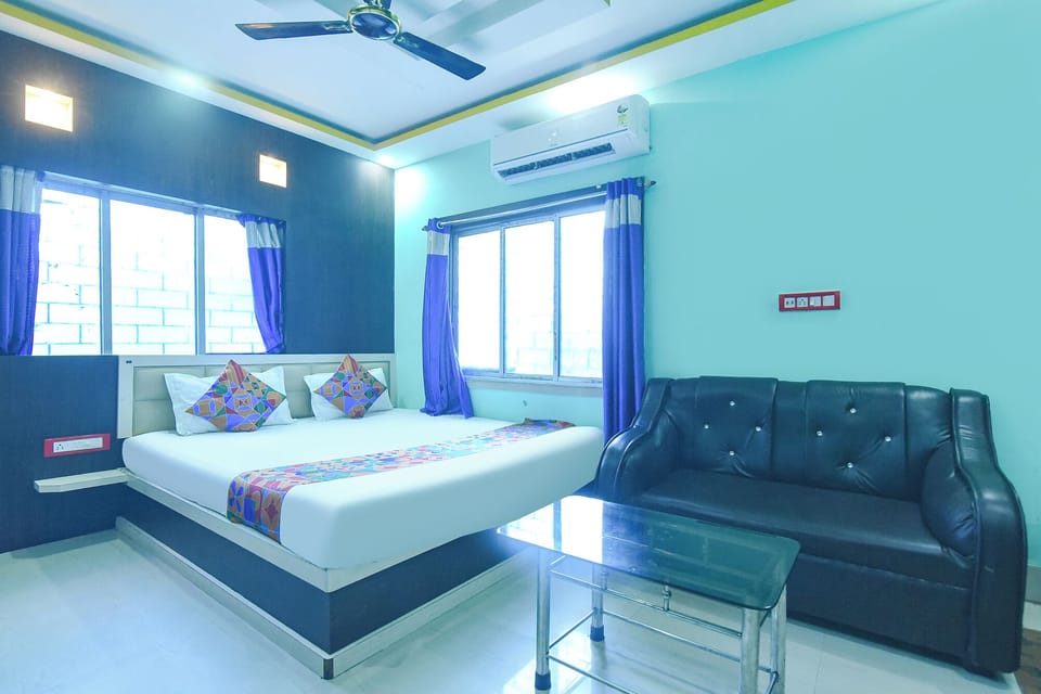 Premium Room | Egyptian cotton sheets, premium bedding, in-room safe, desk