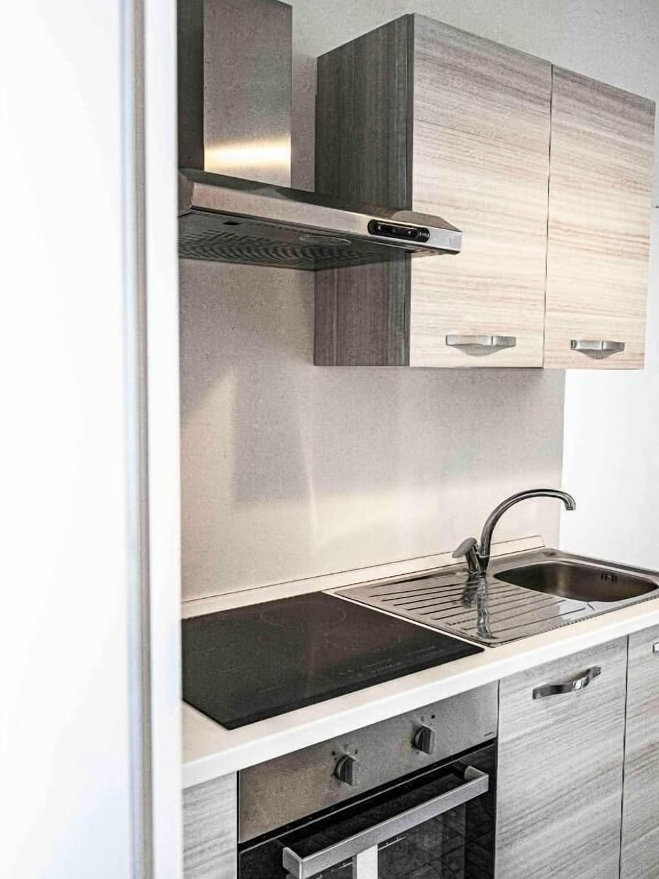 Basic Twin Room | Private kitchen