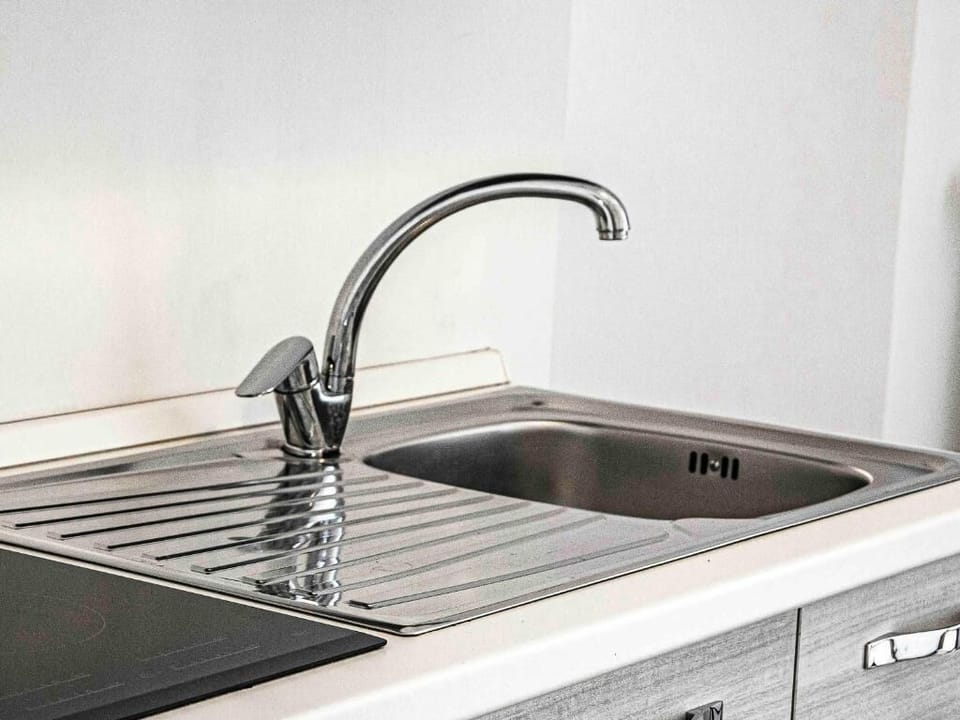 Basic Twin Room | Private kitchen