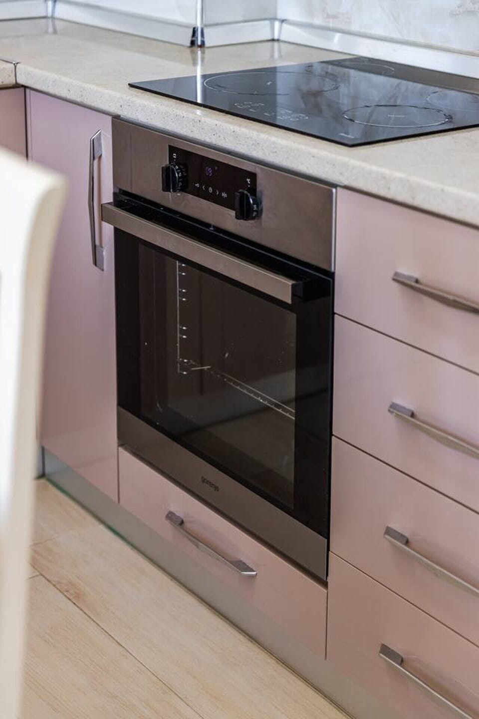 Fully-equipped kitchen details