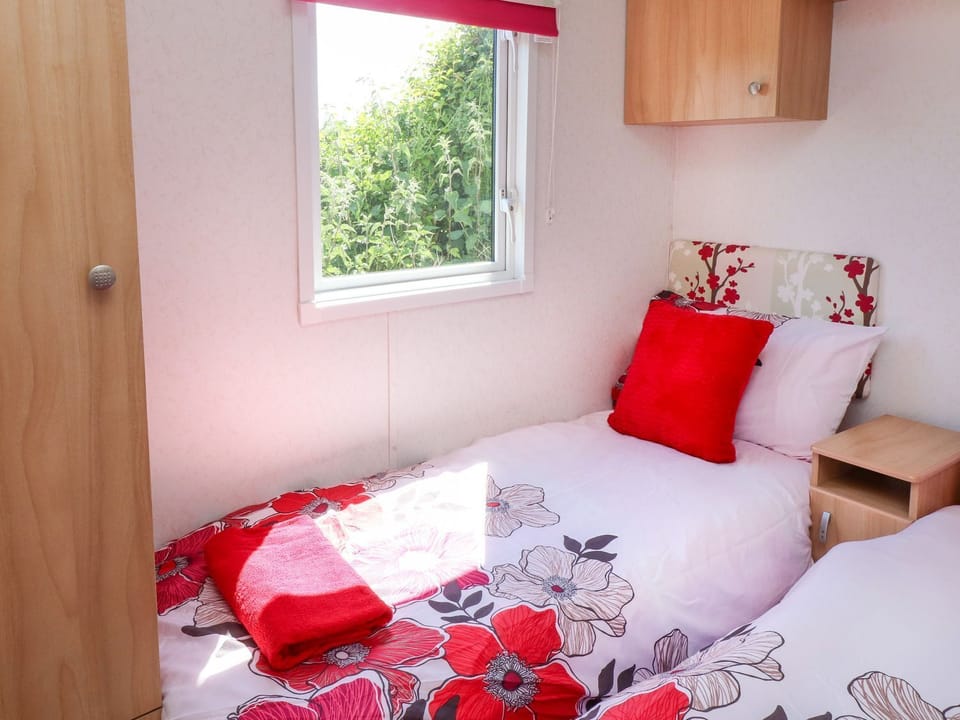 The Lodge Caravan Rental Cottage in Wales
