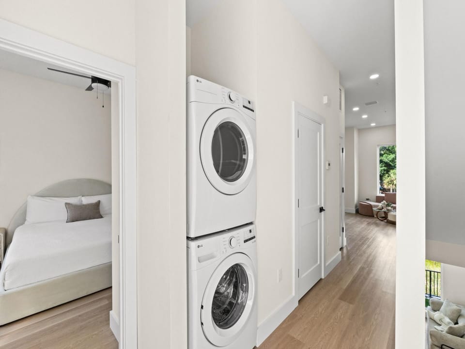 Laundry Area - Washer and Dryer - Floor 2