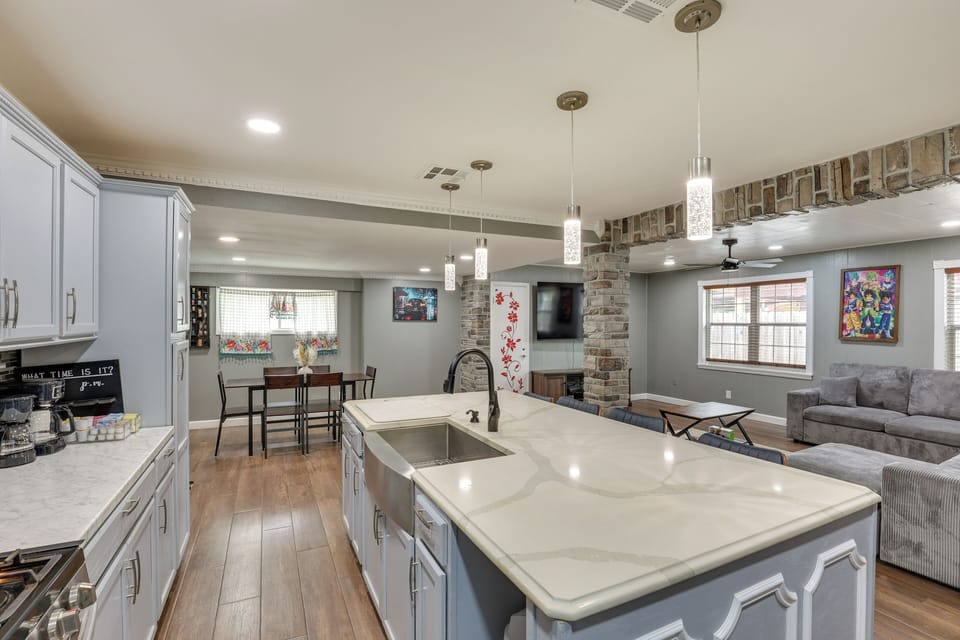 House (3 Bedrooms) | Interior