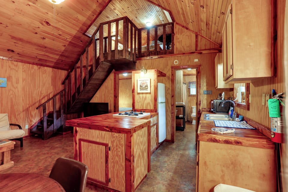 House (2 Bedrooms) | Interior