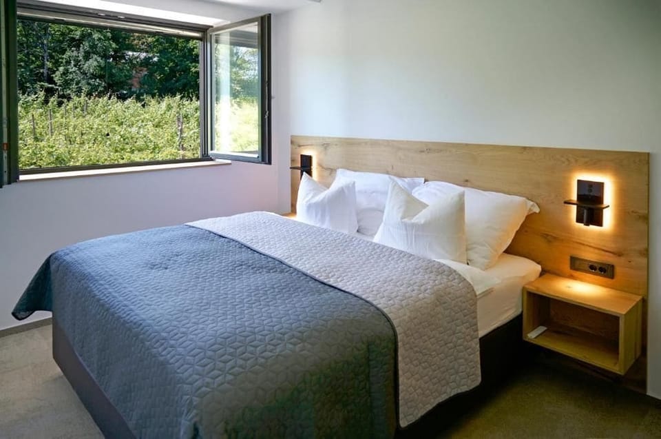Deluxe Double Room | Desk, laptop workspace, WiFi (free)