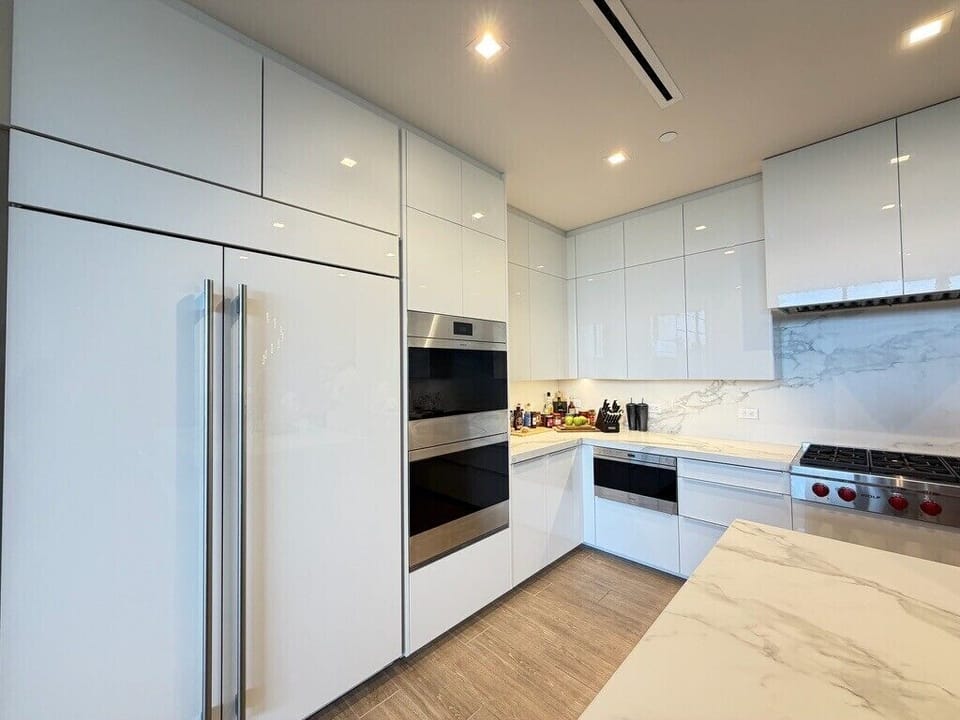 St. Regis Residence 207 by FVC - Kitchen