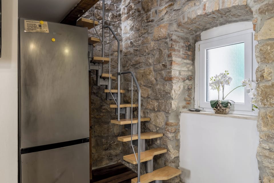 Standard Studio, Courtyard View | Interior