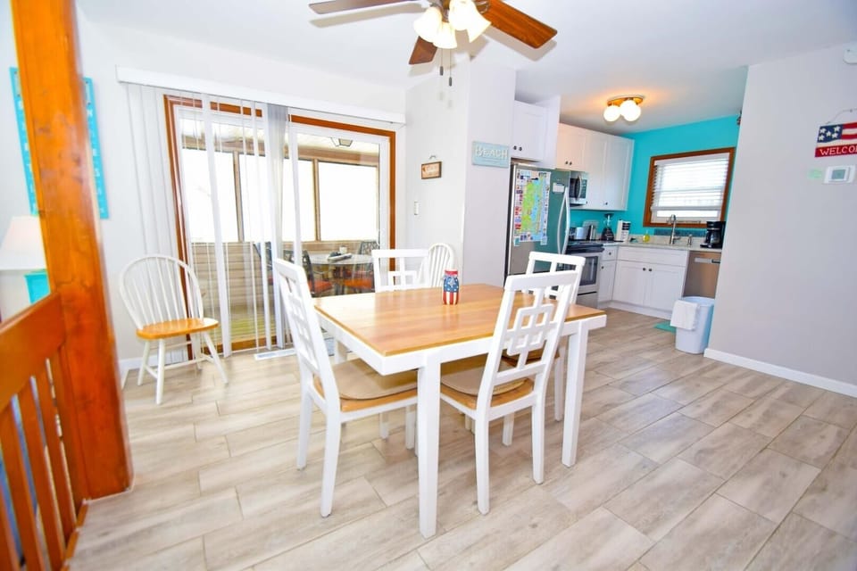 House, 3 Bedrooms | Dining