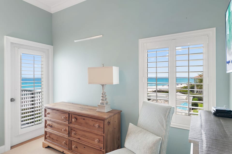 Bedroom sitting area