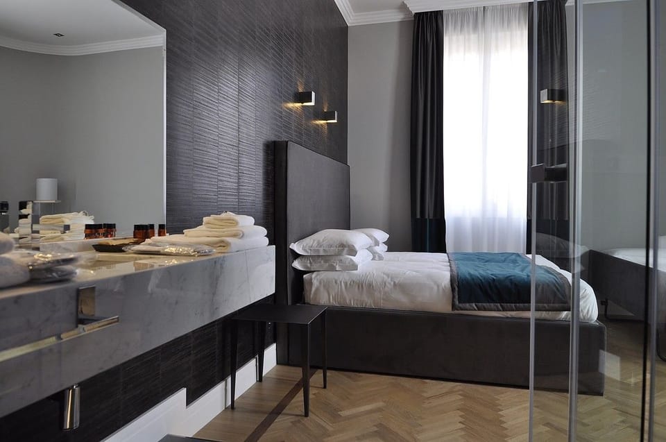 Suite | Premium bedding, minibar, in-room safe, desk