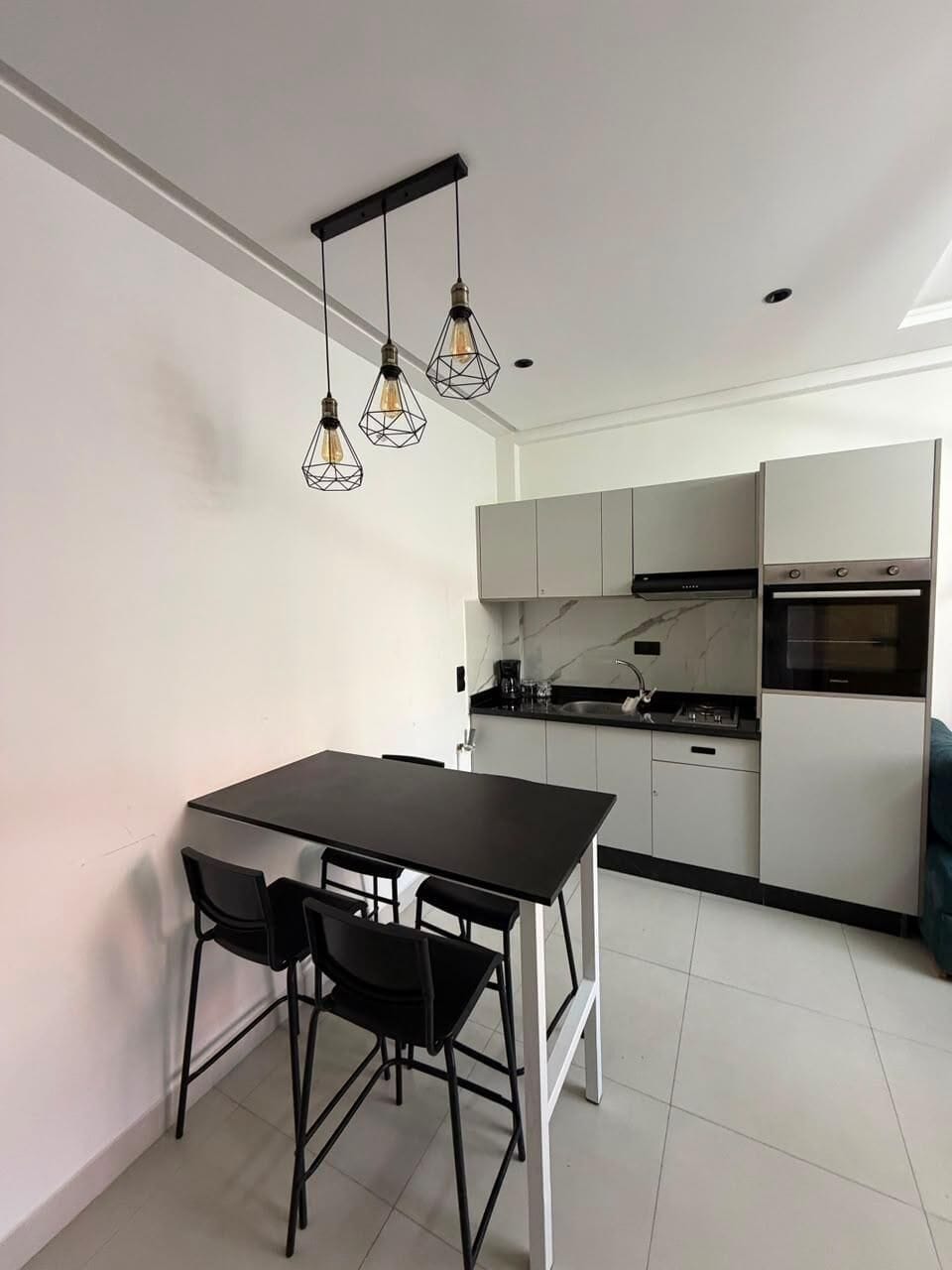 Deluxe Studio, City View | Private kitchen | Coffee/tea maker